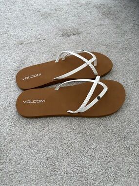 Volcom Women's White Braided-Strap Brown Footbed Sandals